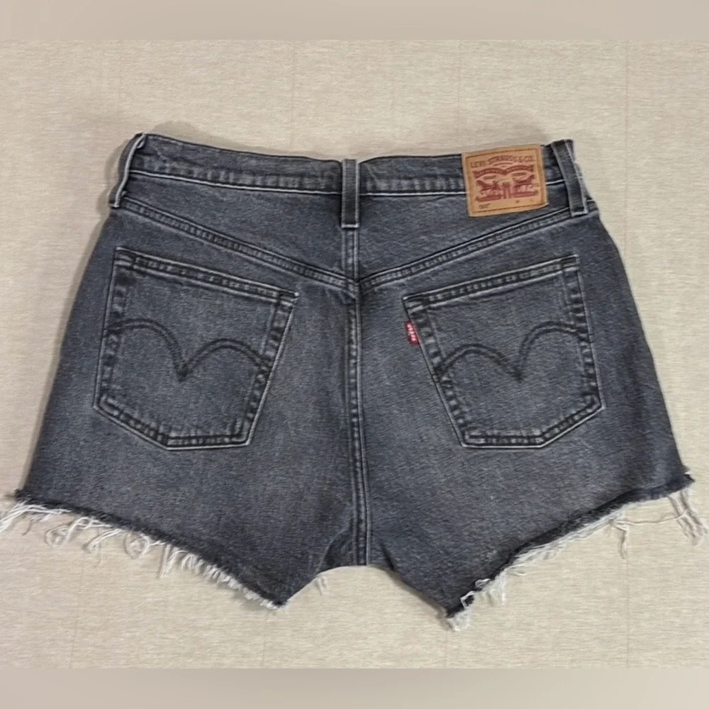 Levi’s 501 Black Denim Cutoff Shorts Button Fly Frayed Hem W29